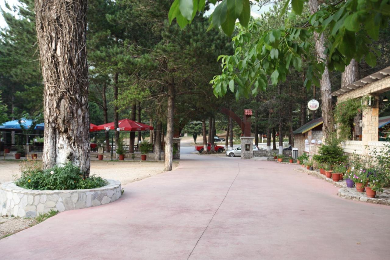Hamiti Camping Center Dukat Exterior photo